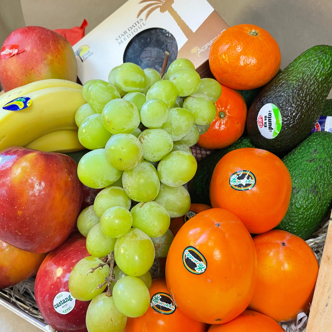 CAJA DE FRUTAS DELUX LO MEJOR DE ESTA TEMPORADA